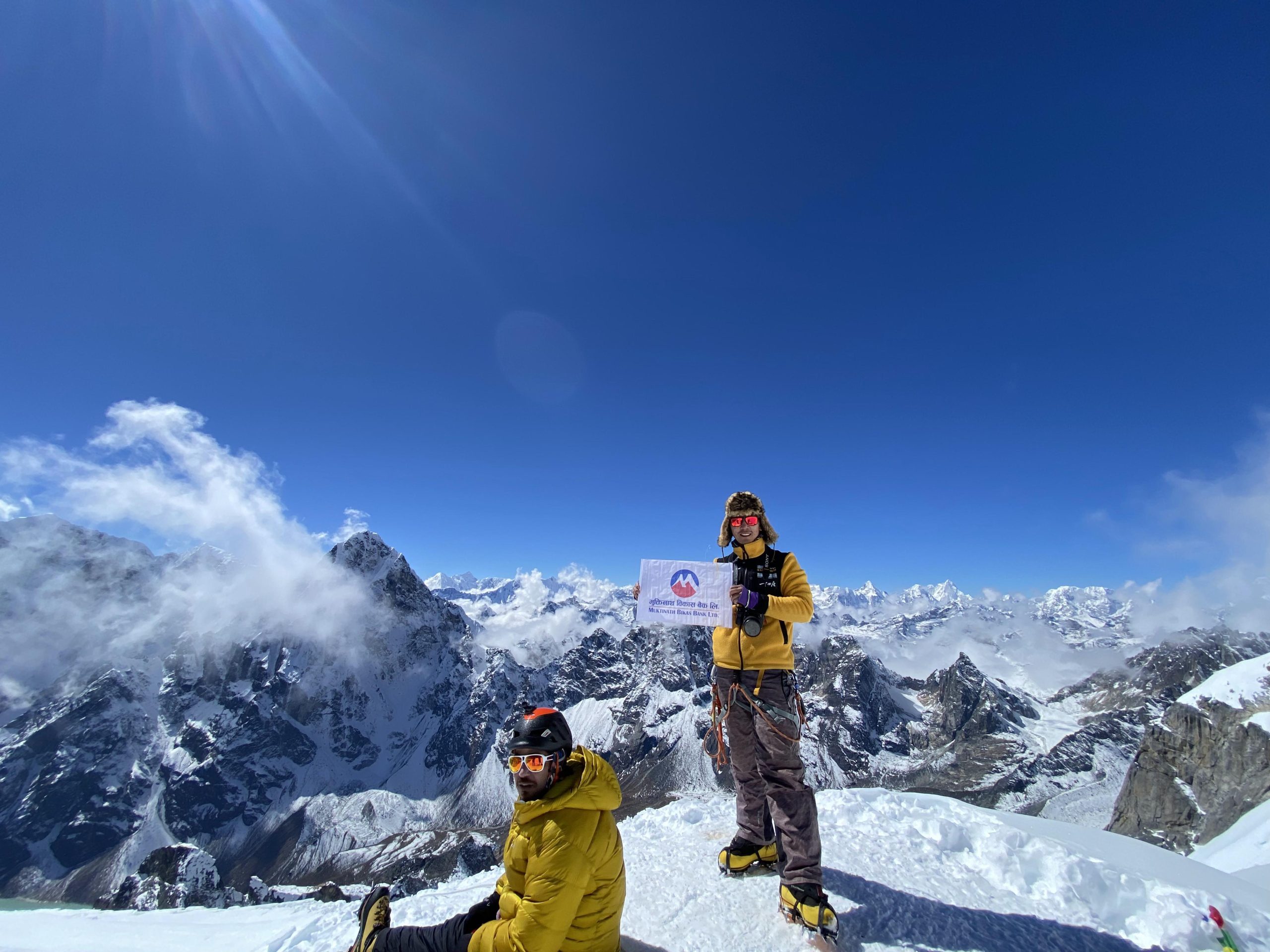 Lobuche East Peak