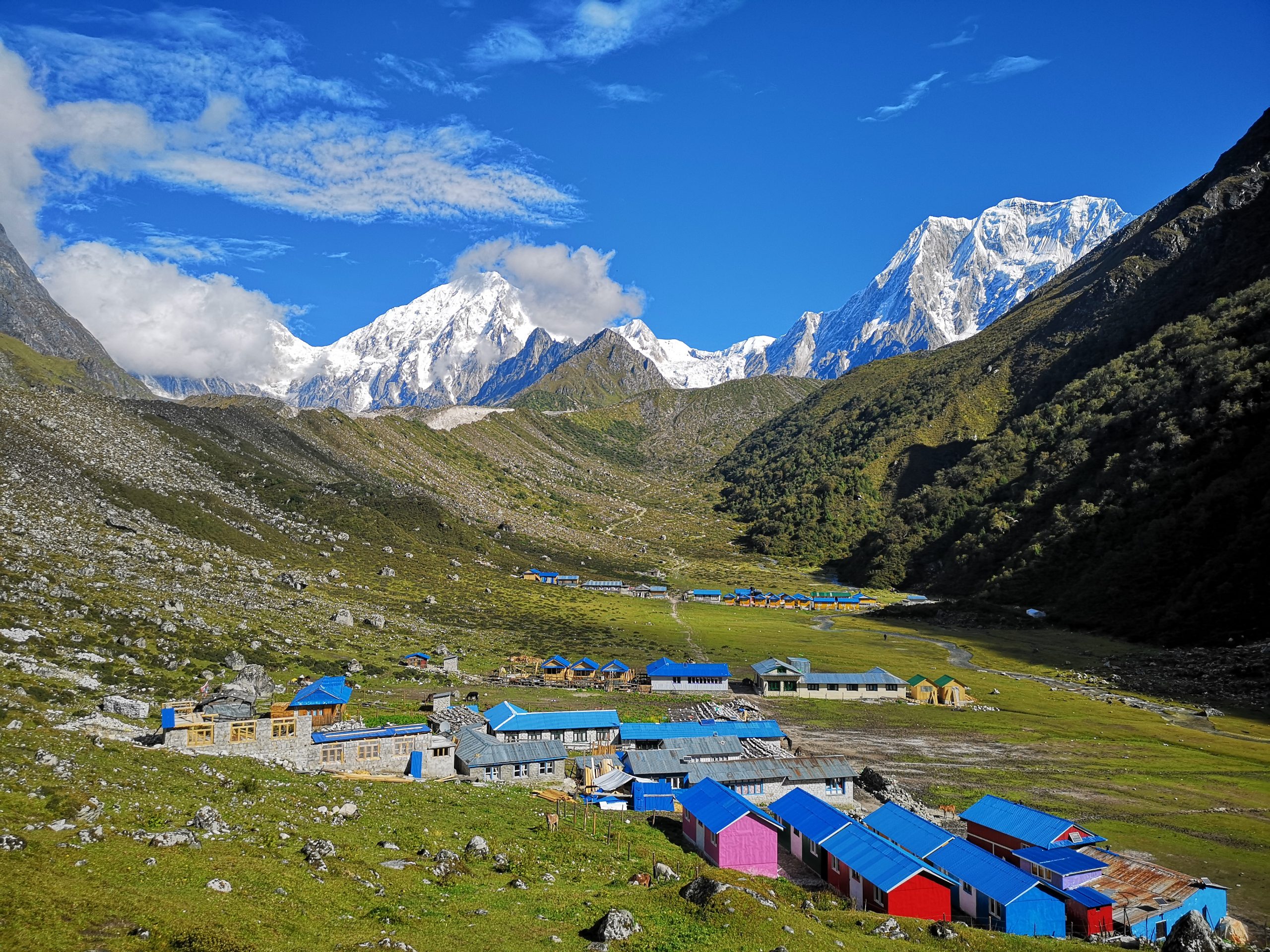 Manaslu Circuit Trek with Tsum Valley